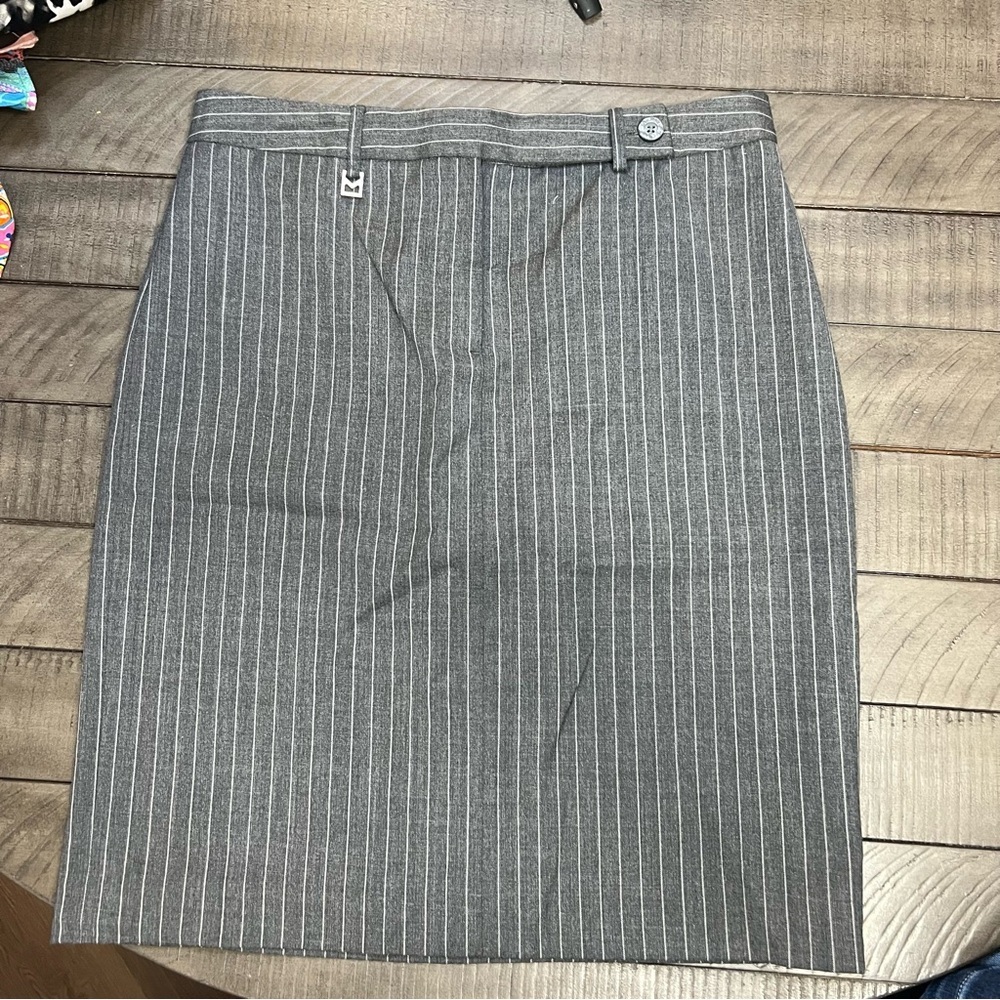 MICHAEL KORS GRAY PINSTRIPE  STRETCH CAREER PENCIL SKIRT SIZE 8 WOOL BLEND LINED